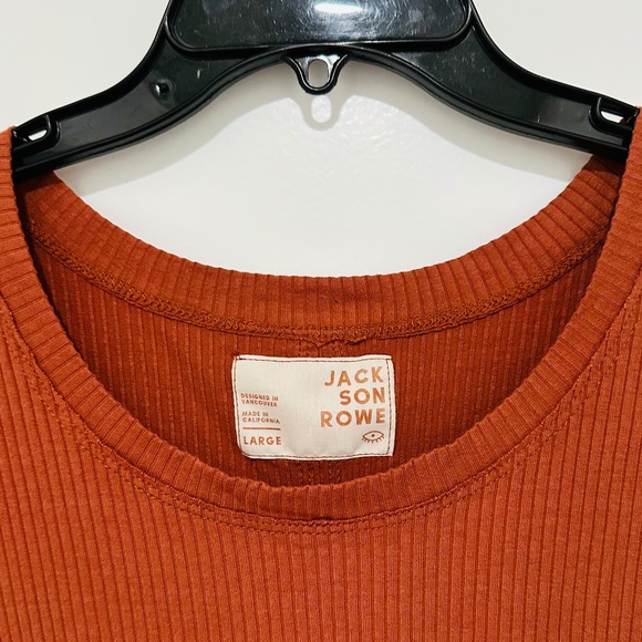 Jackson Rowe | Women’s Size Large Burnt Orange Short Sleeve Tee - Picture 6 of 7